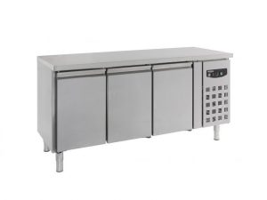Kühltisch 417 Liter / 3 türen / 1795x700x 850 mm