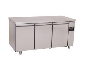 Kühltisch 474 Liter / 3 Türen / exkl. motor / 1600x700x850 mm